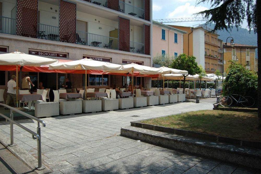 Ambra Hotel - The Only Central Lakeside Hotel In Iseo Exterior foto