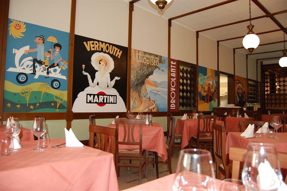 Ambra Hotel - The Only Central Lakeside Hotel In Iseo Exterior foto